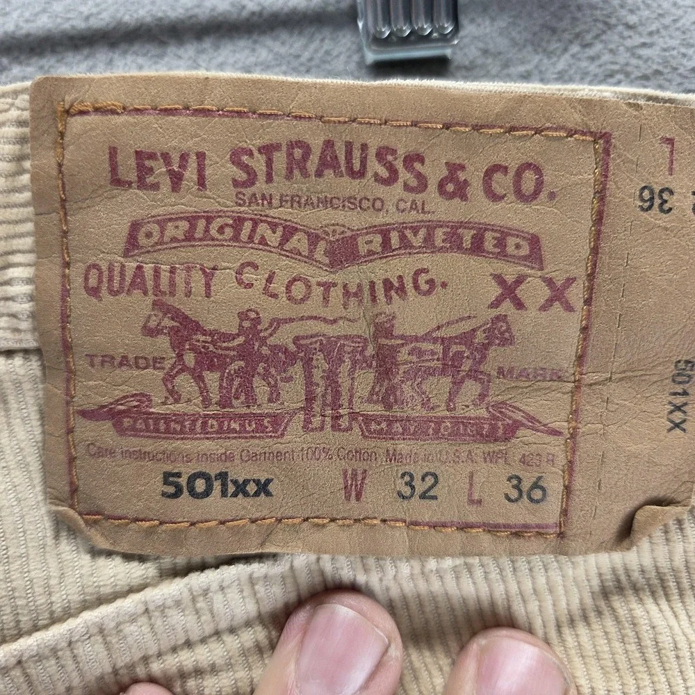 Vintage Levis 501 Jeans Mens Beige Corduroy Straight Button Fly USA Fits 30x34